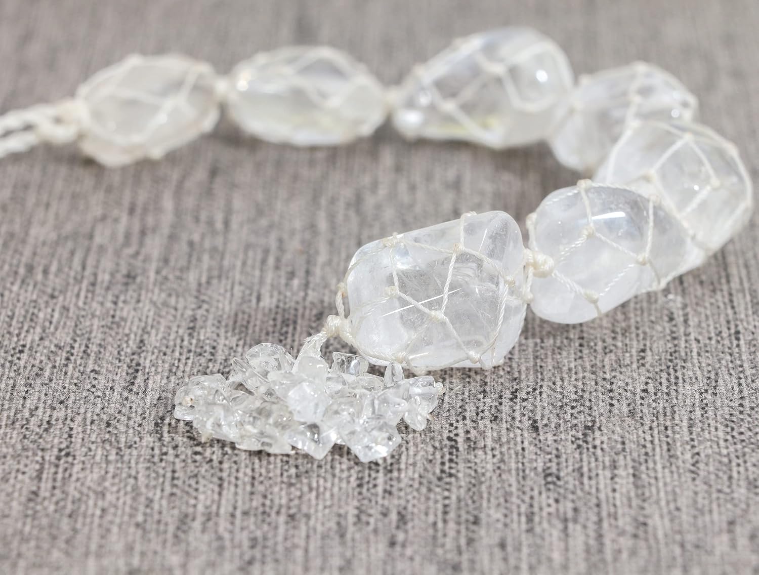 Clear Quartz Tumble - car Hanging Gemstones Healing Window Ornament for Reiki Healing Crystals Tassel Wall Hanger Spiritual Meditation Hanging Ornament Window Decoration Fengshui Good Luck - 10Inch