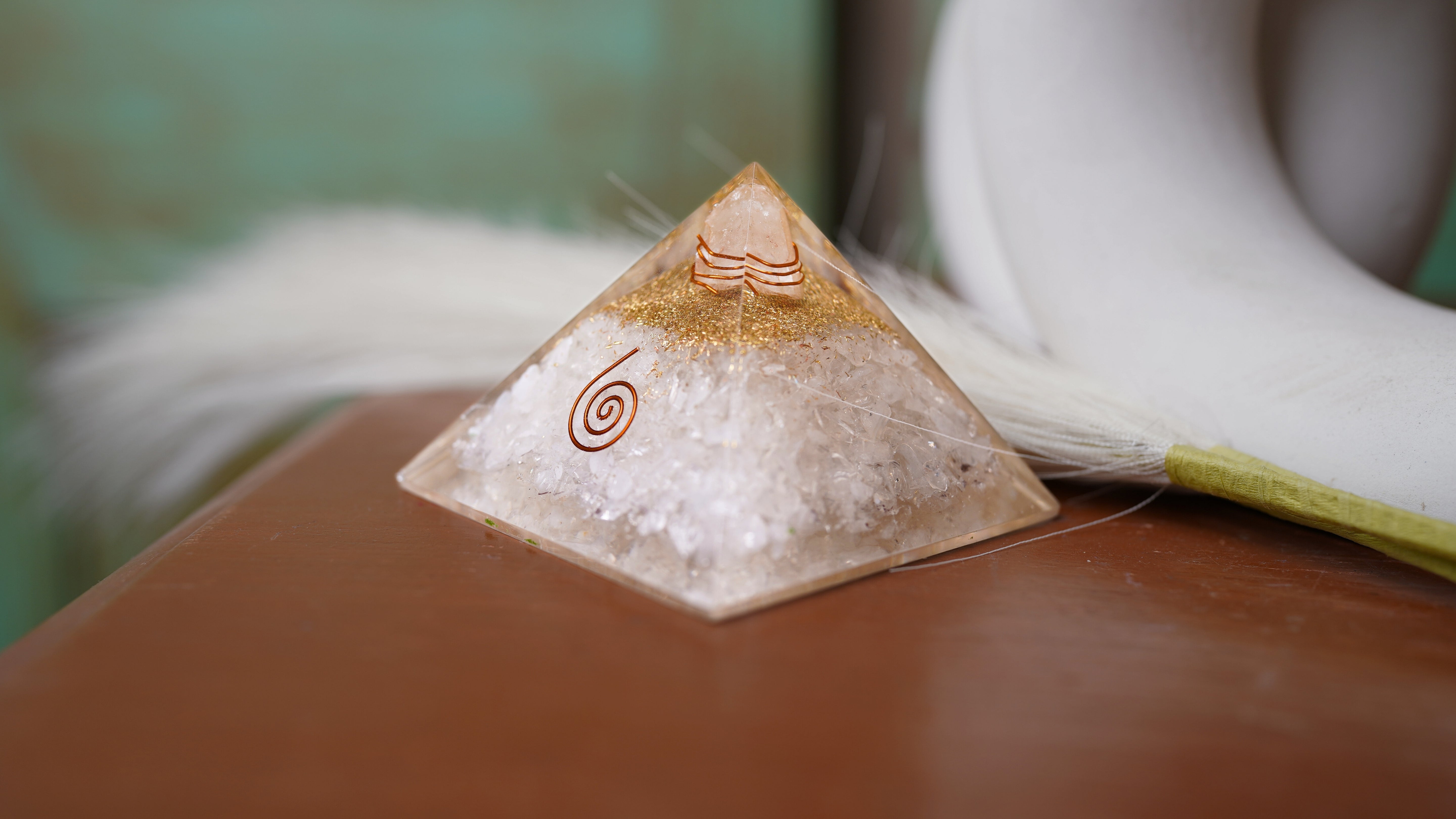 Clear Quartz Orgone Energy Pyramid - Healing Crystal, EMF Protection, Meditation & Chakra Balancing, Spiritual Growth