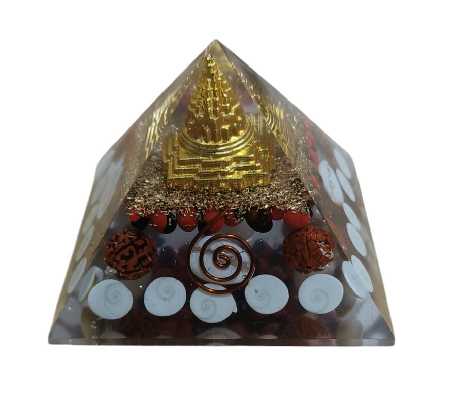 Orgone Gomti Chakra Shree Yantra Crystal Mahalaxmi Pyramid with Good Luck & Removing Negativity Vaastu || Red & White Chirmi Seeds Rudraksha and Kauri (3 Inch)