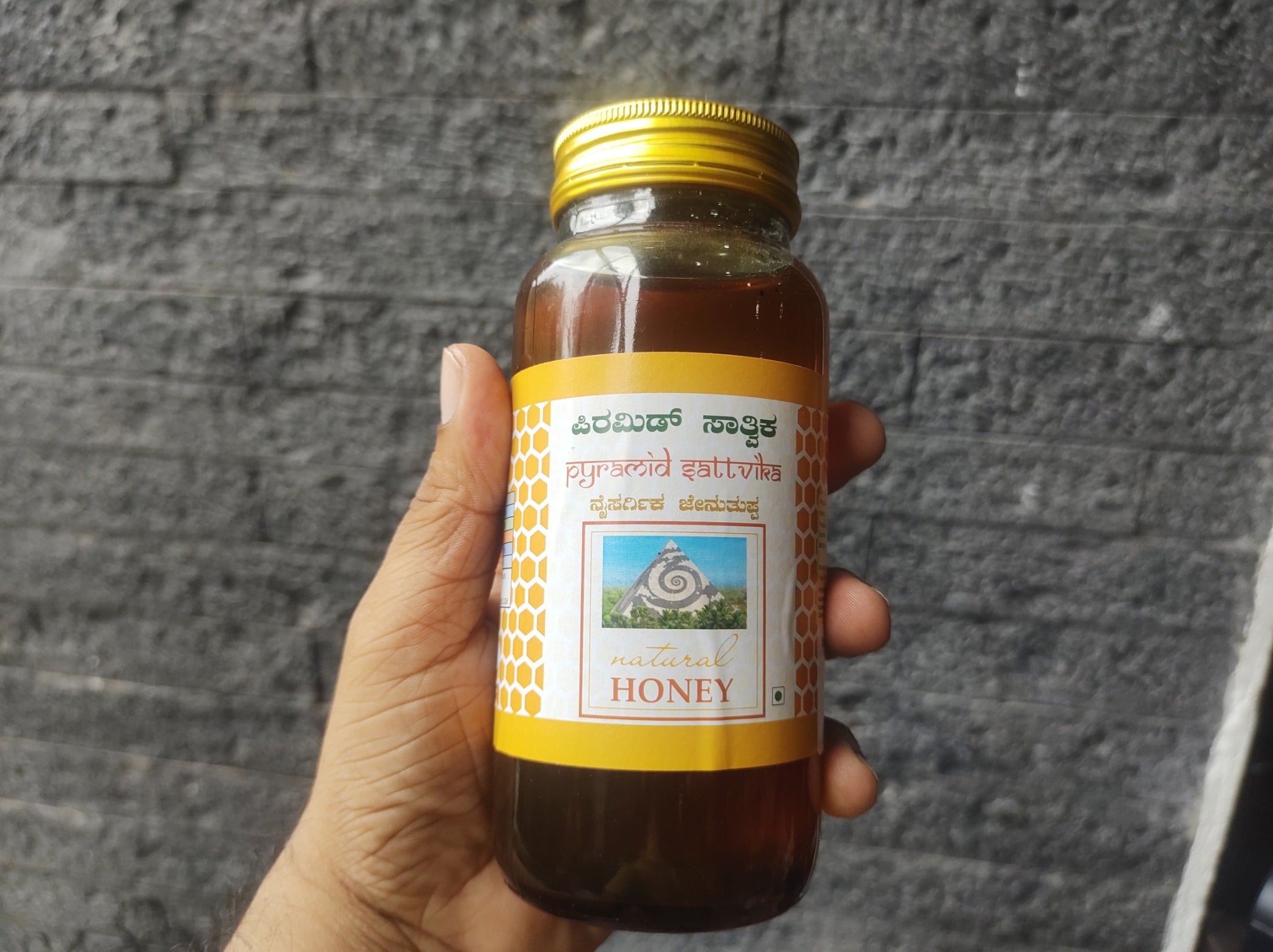 Pyramid Sattvika Honey - 500 ml